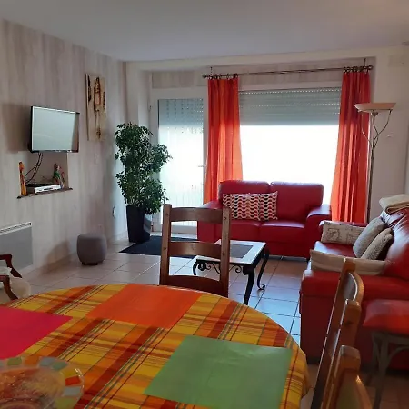 Carnot בית נופש Dompaire